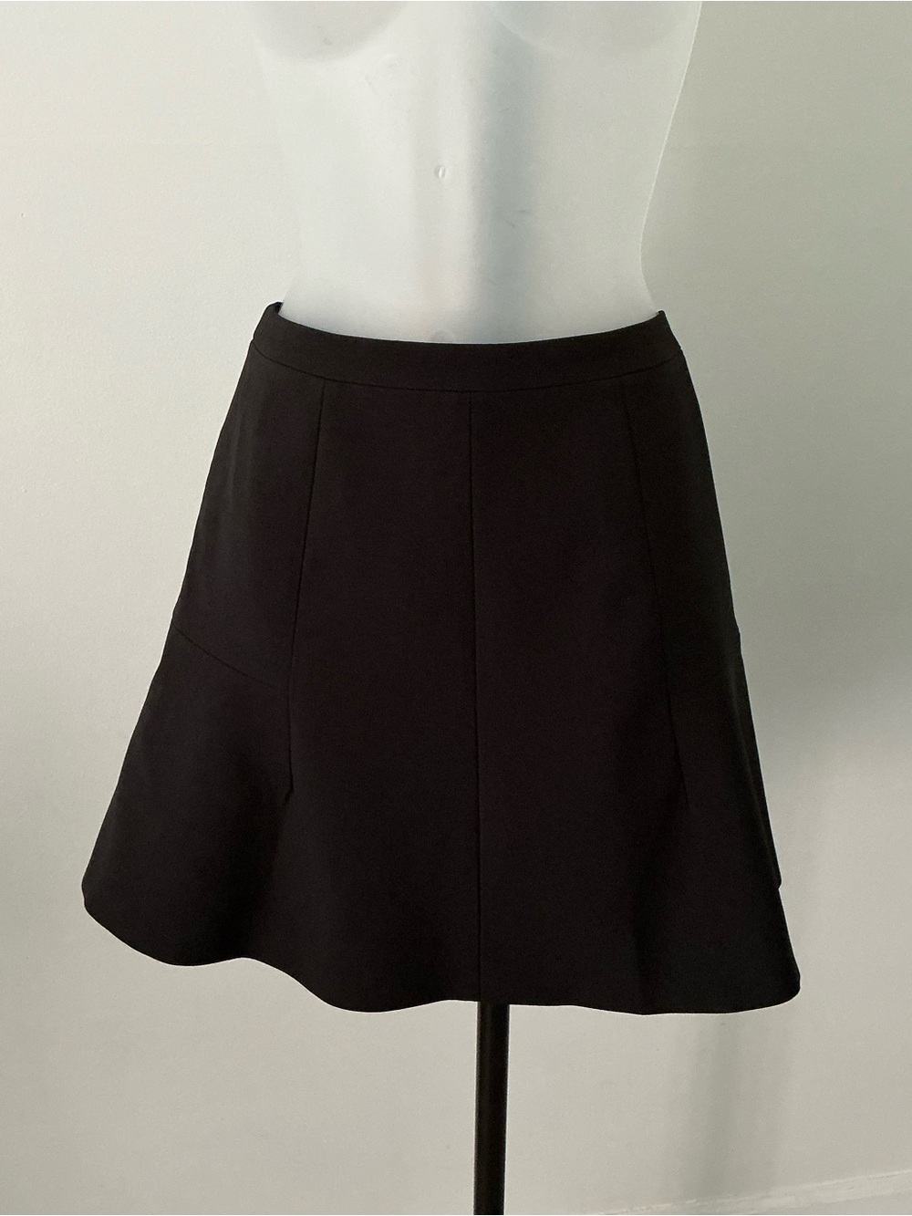 J.Crew Women’s Black Skirt Size 2–4 Approx. 28” Waist